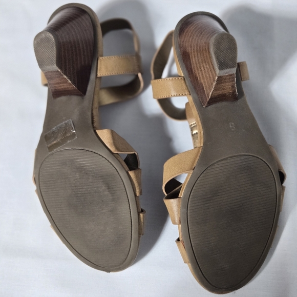 Coach and Four Tan Tilda Sandal Heels 8 - Picture 6 of 9